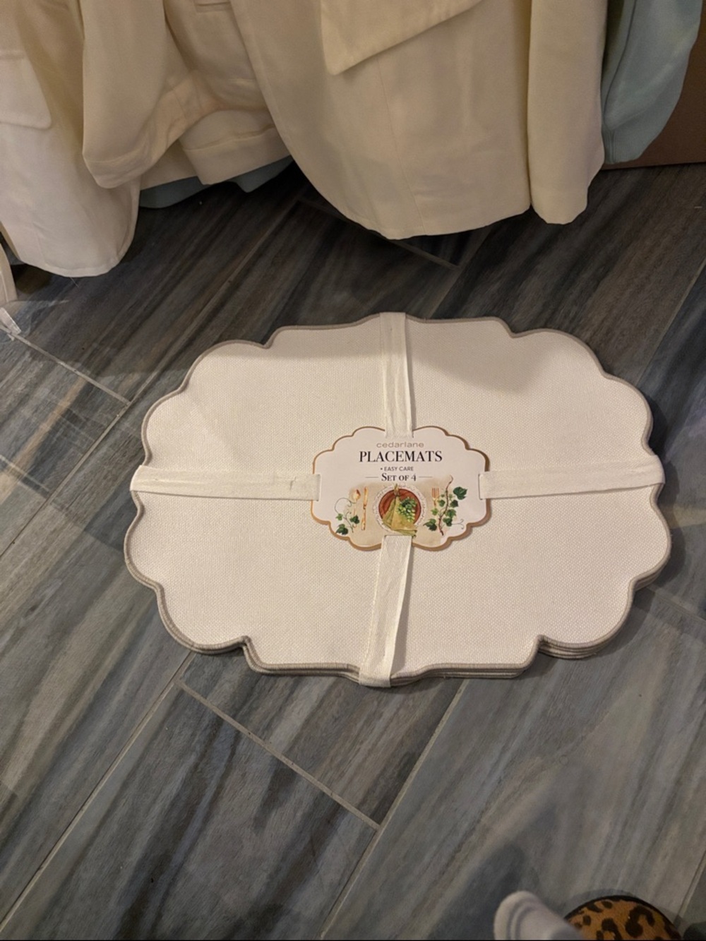 White Scalloped Placemats - Set of 4